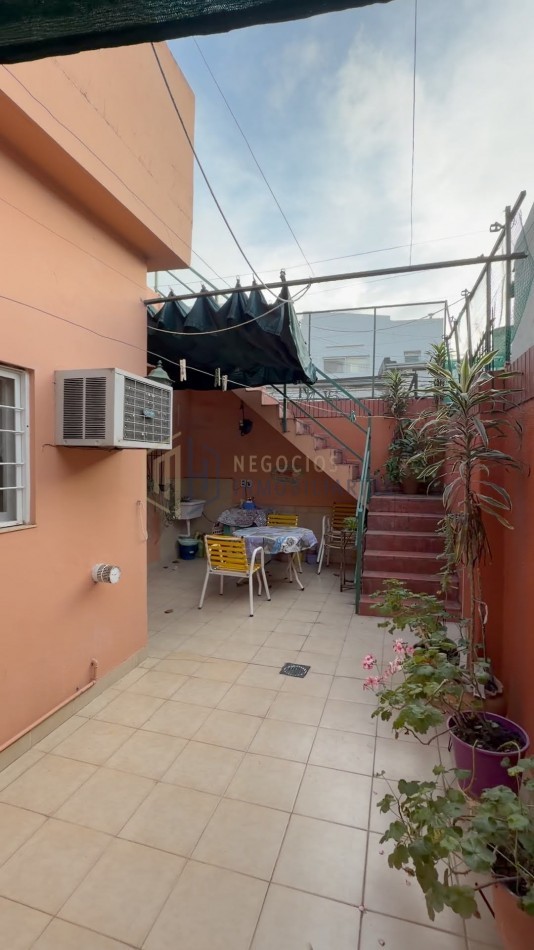 CASA SOBRE AV GRAL LOPEZ