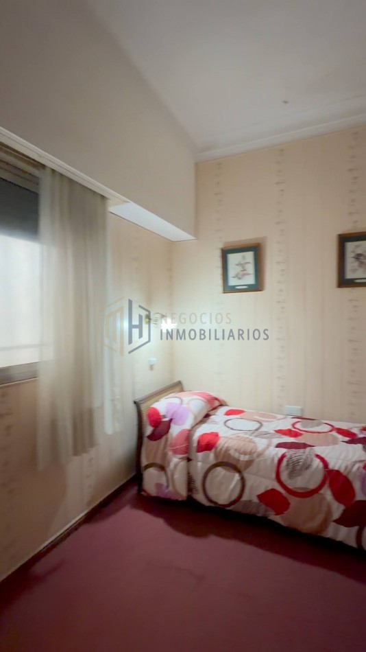 CASA SOBRE AV GRAL LOPEZ