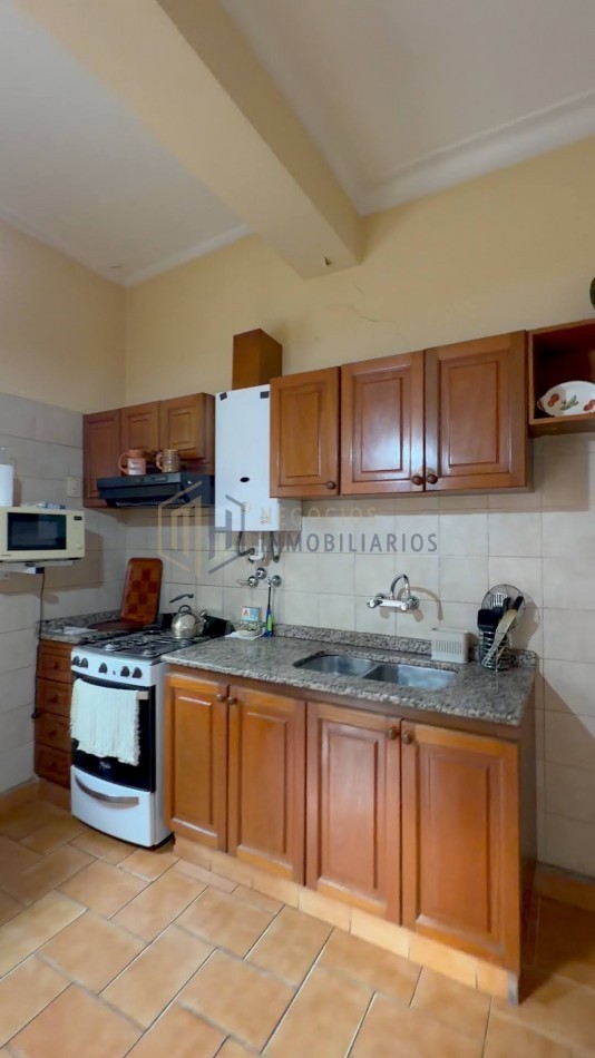 CASA SOBRE AV GRAL LOPEZ