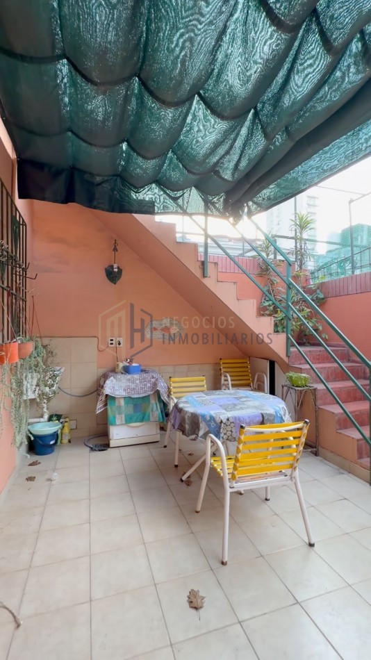 CASA SOBRE AV GRAL LOPEZ